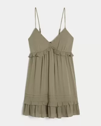 Minikleid mit Rüschen und Nieten