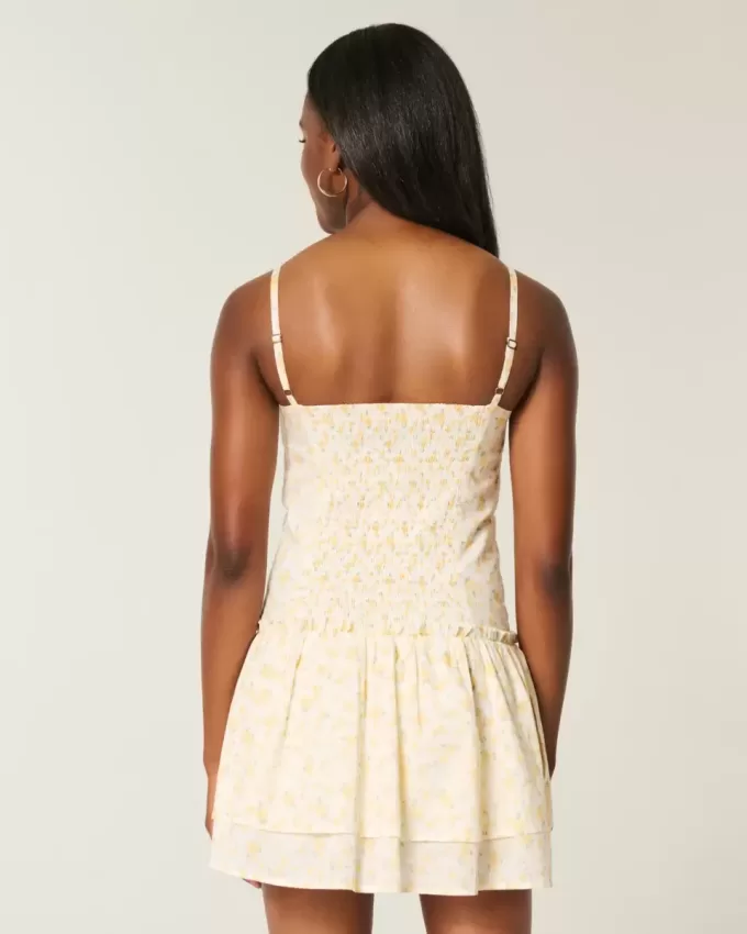 Minikleid mit Spitzenbesatz