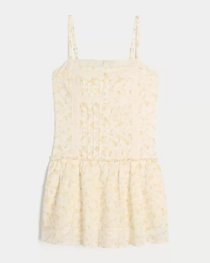 Minikleid mit Spitzenbesatz