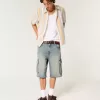 Mittel gewaschene Super Baggy-Cargo-Shorts aus Denim Mittel gewaschene Super Baggy-Cargo-Shorts aus Denim