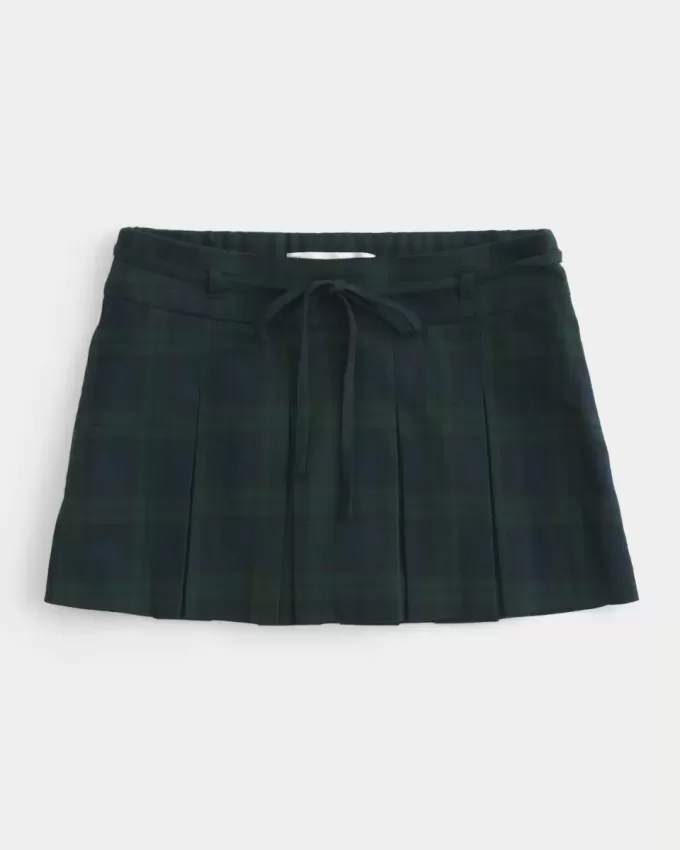 Mittelhoher, plissierter Mini-Skort