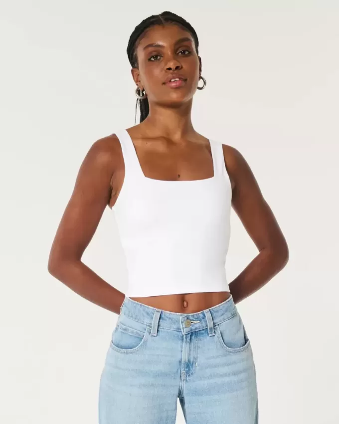 Nahtloses Tanktop aus Stoff mit quadratischem Ausschnitt Nahtloses Tanktop aus Stoff mit quadratischem Ausschnitt