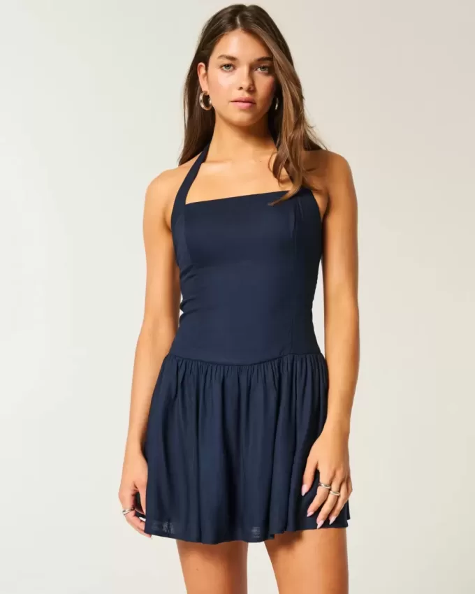 Neckholder-Minikleid mit tiefer Taille Neckholder-Minikleid mit tiefer Taille