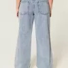 Niedrig geschnittene Baggy-Jeans mit Rissen in mittlerer Waschung