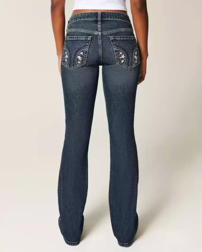 Niedrig geschnittene Bootcut-Jeans in dunkler Waschung mit Stickerei