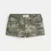 Niedrig geschnittene Y2K Camo Twill Shortie Shorts