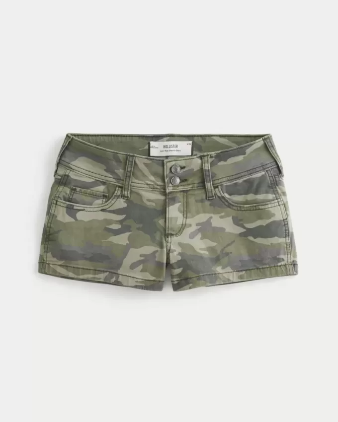 Niedrig geschnittene Y2K Camo Twill Shortie Shorts