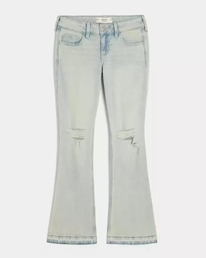 Niedrig geschnittene, zerrissene Bootcut-Jeans in heller Waschung