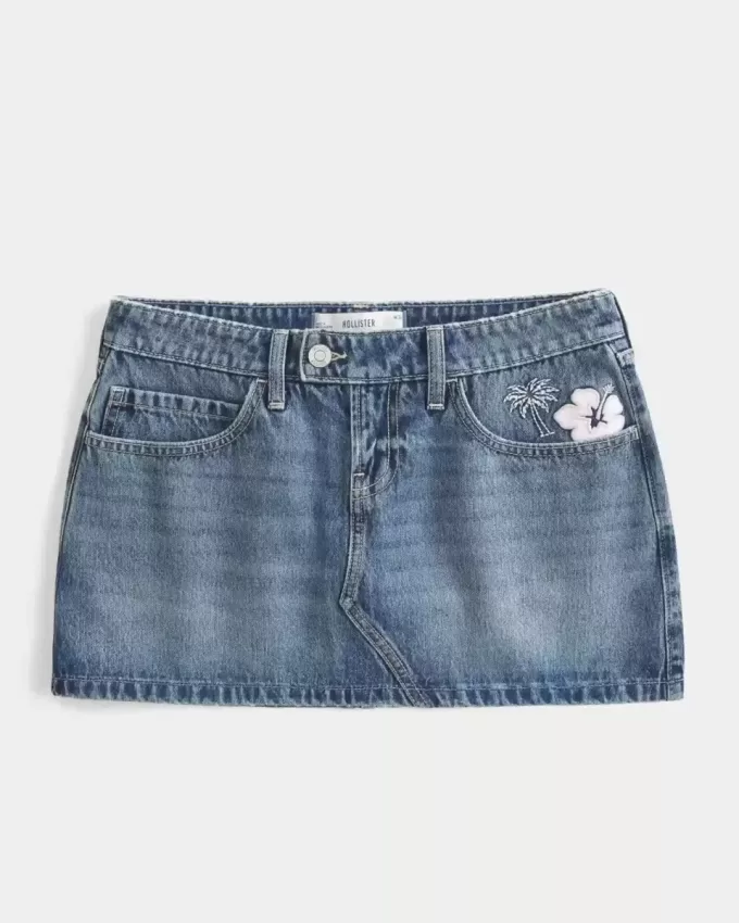 Niedrig sitzender Mini-Skort aus besticktem Denim