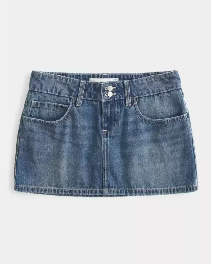Niedrig sitzender Mini-Skort aus besticktem Denim Niedrig sitzender Mini-Skort aus besticktem Denim