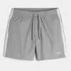 Nylon-Trainingsshorts über dem Knie Nylon-Trainingsshorts über dem Knie