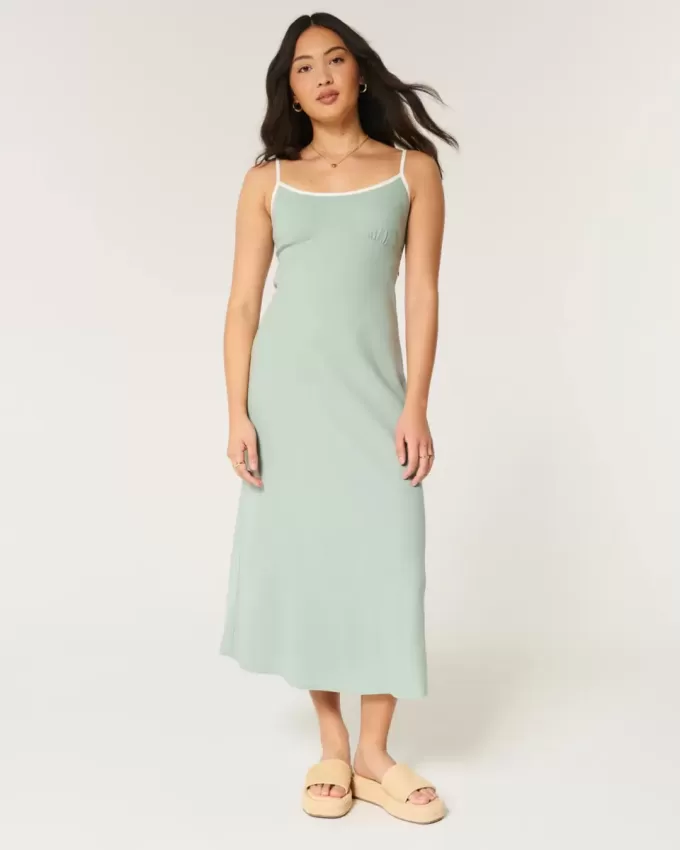 Rückenfreies Midi-Slipkleid aus Leinenmischung Rückenfreies Midi-Slipkleid aus Leinenmischung