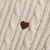 Rundhalspullover mit Zopfmuster und Herzmuster