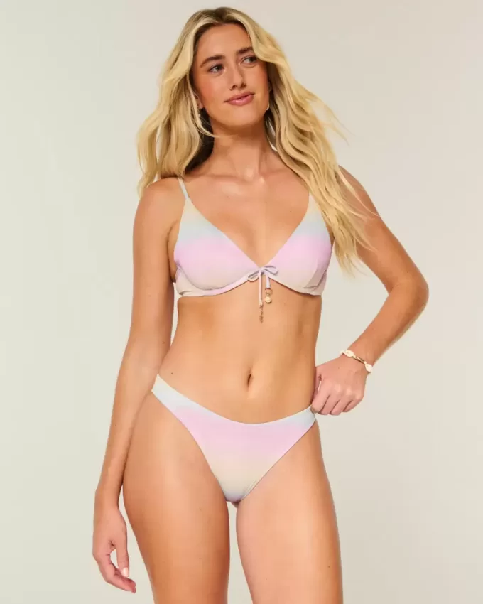 Schimmerndes Cheeky-Bikinihöschen mit hohem Beinausschnitt