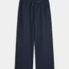 Schlupfhose mit weitem Bein Schlupfhose mit weitem Bein