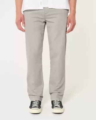 Schmale, gerade Chinohose