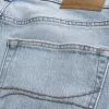 Schmale, gerade Jeans in heller Waschung Schmale, gerade Jeans in heller Waschung