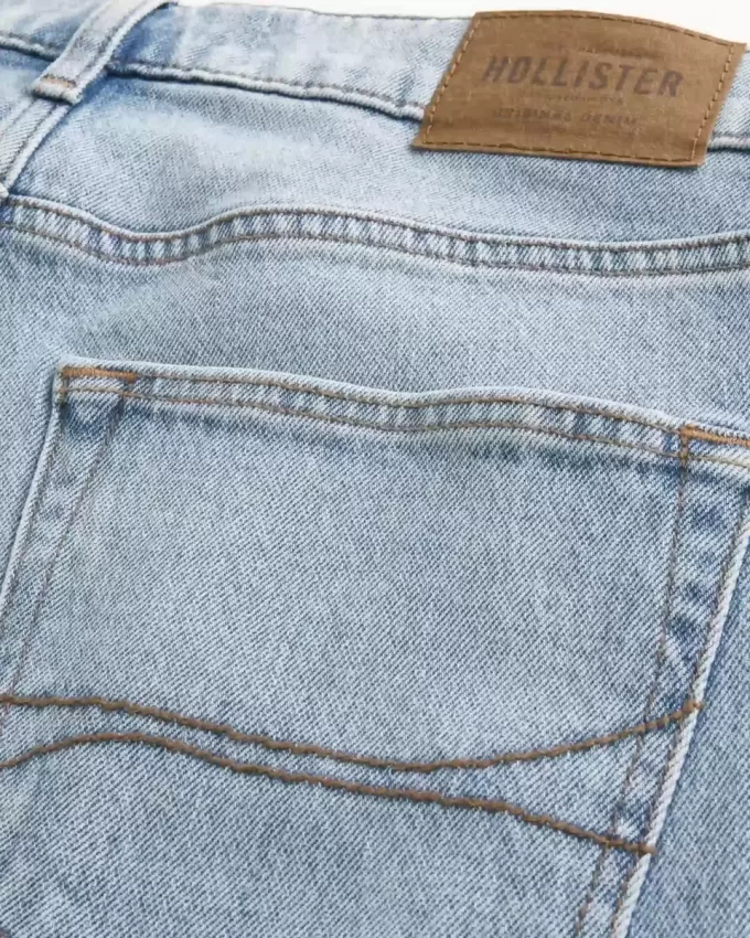 Schmale, gerade Jeans in heller Waschung Schmale, gerade Jeans in heller Waschung