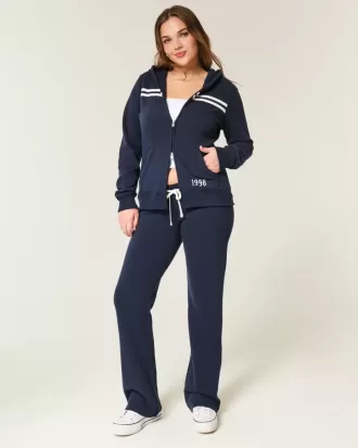 Schmaler gestreifter Kapuzenpullover mit Reißverschluss und Grafik „1998“