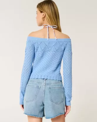 Schulterfreier Pullover im Häkelstil