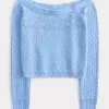 Schulterfreier Pullover im Häkelstil Schulterfreier Pullover im Häkelstil