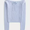 Schulterfreier Zopfmusterpullover Schulterfreier Zopfmusterpullover