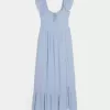 Schulterfreies Maxikleid