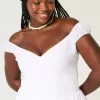 Schulterfreies Minikleid mit asymmetrischem Saum