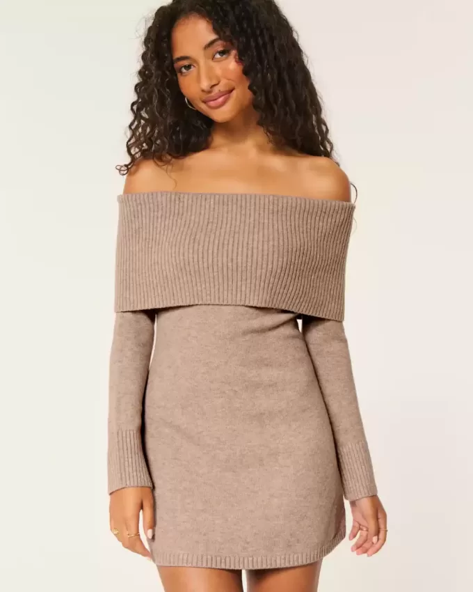 Schulterfreies Skater-Pulloverkleid Schulterfreies Skater-Pulloverkleid