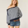 Schulterfreies Sweatshirt mit Bindeband Schulterfreies Sweatshirt mit Bindeband