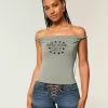 Schulterfreies T-Shirt mit verdrehter New York City-Grafik Schulterfreies T-Shirt mit verdrehter New York City-Grafik