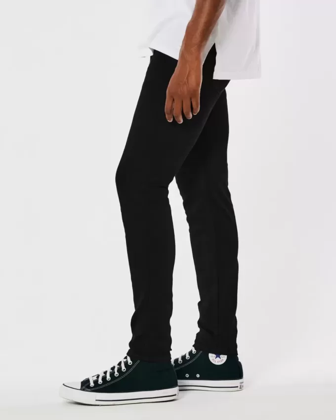 Schwarze, verblassungsfreie Super Skinny Jeans