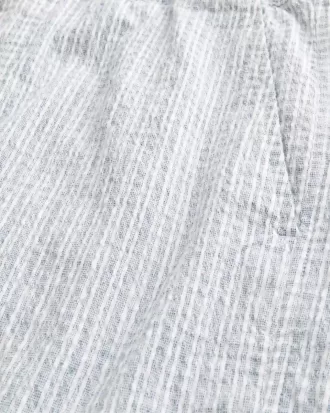 Seersucker-Shorts aus Leinenmischung bis zur Mitte des Oberschenkels