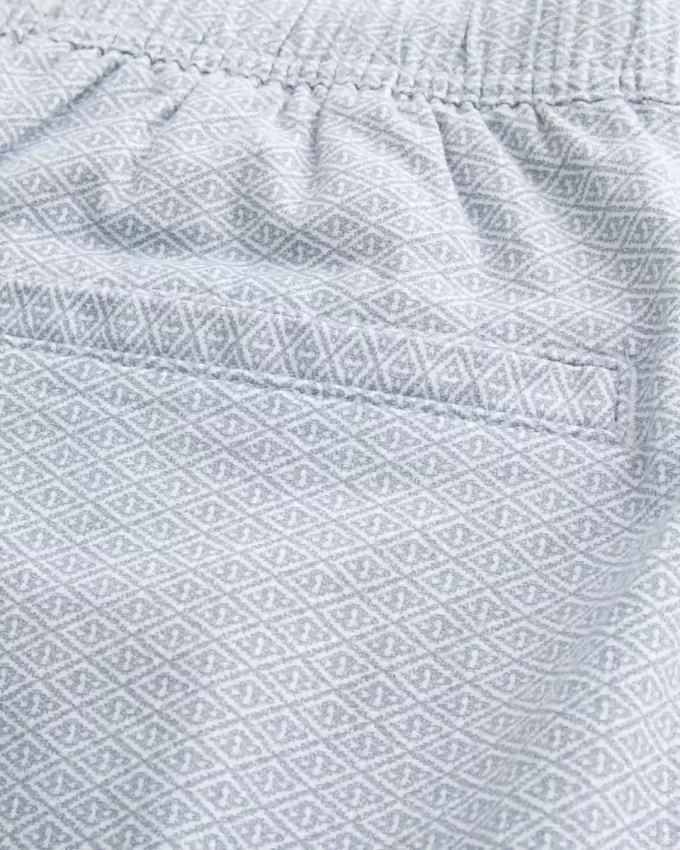 Shorts aus Leinenmischung über dem Knie Shorts aus Leinenmischung über dem Knie