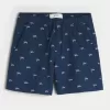 Shorts zum Überziehen mit amerikanischem Flaggenmuster bis zur Mitte des Oberschenkels