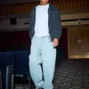 Skater-Baggy-Jeans in heller Waschung Skater-Baggy-Jeans in heller Waschung
