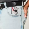 Skater-Baggy-Jeans mit Spielkarten-Grafik in heller Waschung Skater-Baggy-Jeans mit Spielkarten-Grafik in heller Waschung