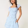Skort-Kleid mit Flatterärmeln Skort-Kleid mit Flatterärmeln