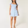 Skort-Kleid mit Flatterärmeln Skort-Kleid mit Flatterärmeln