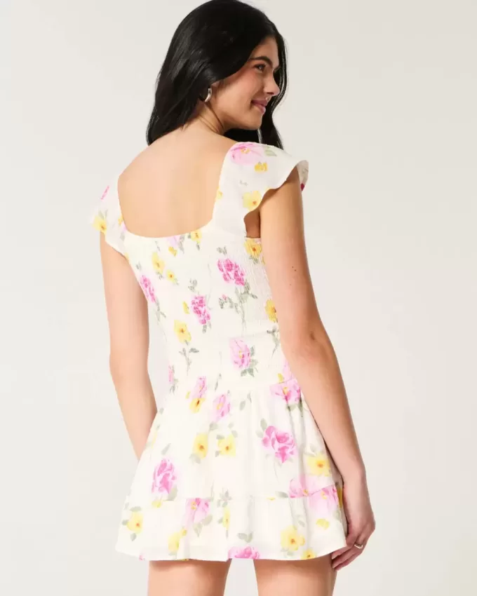 Skort-Kleid mit Flatterärmeln Skort-Kleid mit Flatterärmeln
