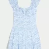 Skort-Kleid mit Flatterärmeln Skort-Kleid mit Flatterärmeln