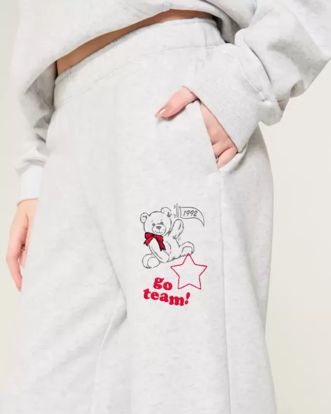 Sportliche Jogginghose mit weitem Bein und Grafik Sportliche Jogginghose mit weitem Bein und Grafik