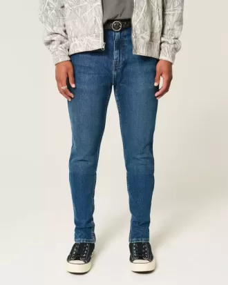 Sportliche Skinny-Jeans in dunkler Waschung
