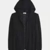 Stitchy Cardigan mit Kapuze und No-Close-Muster Stitchy Cardigan mit Kapuze und No-Close-Muster