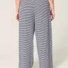 Strick-Schlupfhose mit weitem Bein Strick-Schlupfhose mit weitem Bein