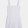 Strukturiertes Minikleid aus Leinenmischung Strukturiertes Minikleid aus Leinenmischung