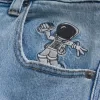 Super Baggy-Jeans mit Astronauten-Grafik in heller Waschung