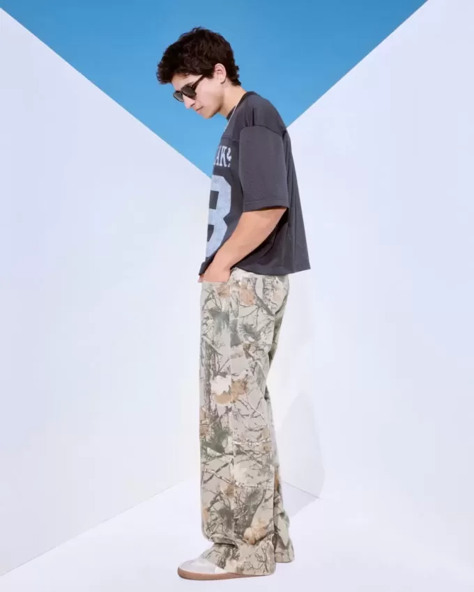 Super Baggy-Jeans mit Camouflage-Muster