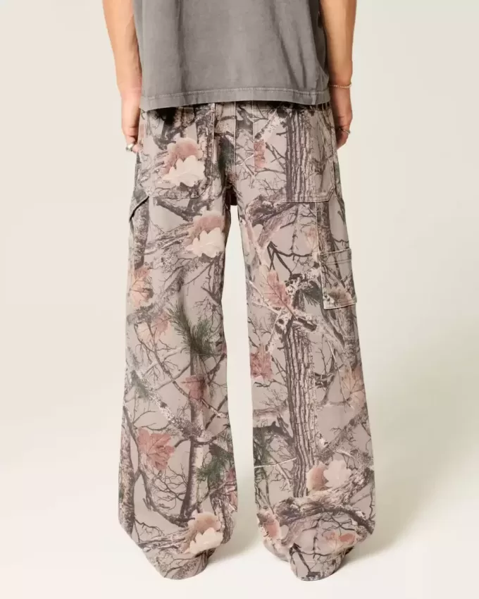 Super Baggy Painter Jeans mit Camouflage-Muster Super Baggy Painter Jeans mit Camouflage-Muster