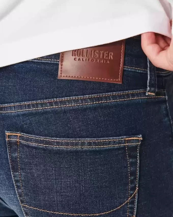 Superenge Jeans in dunkler Waschung Superenge Jeans in dunkler Waschung